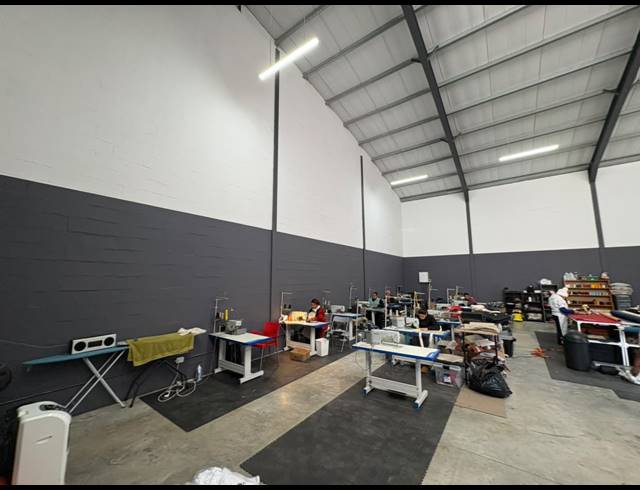 322M² WAREHOUSE TO LET IN FIRGROVE